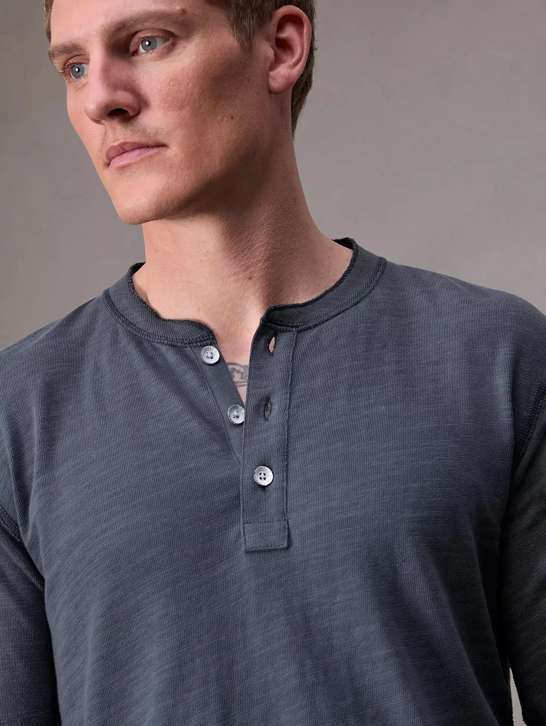 Classic Flame Henley - Ombre