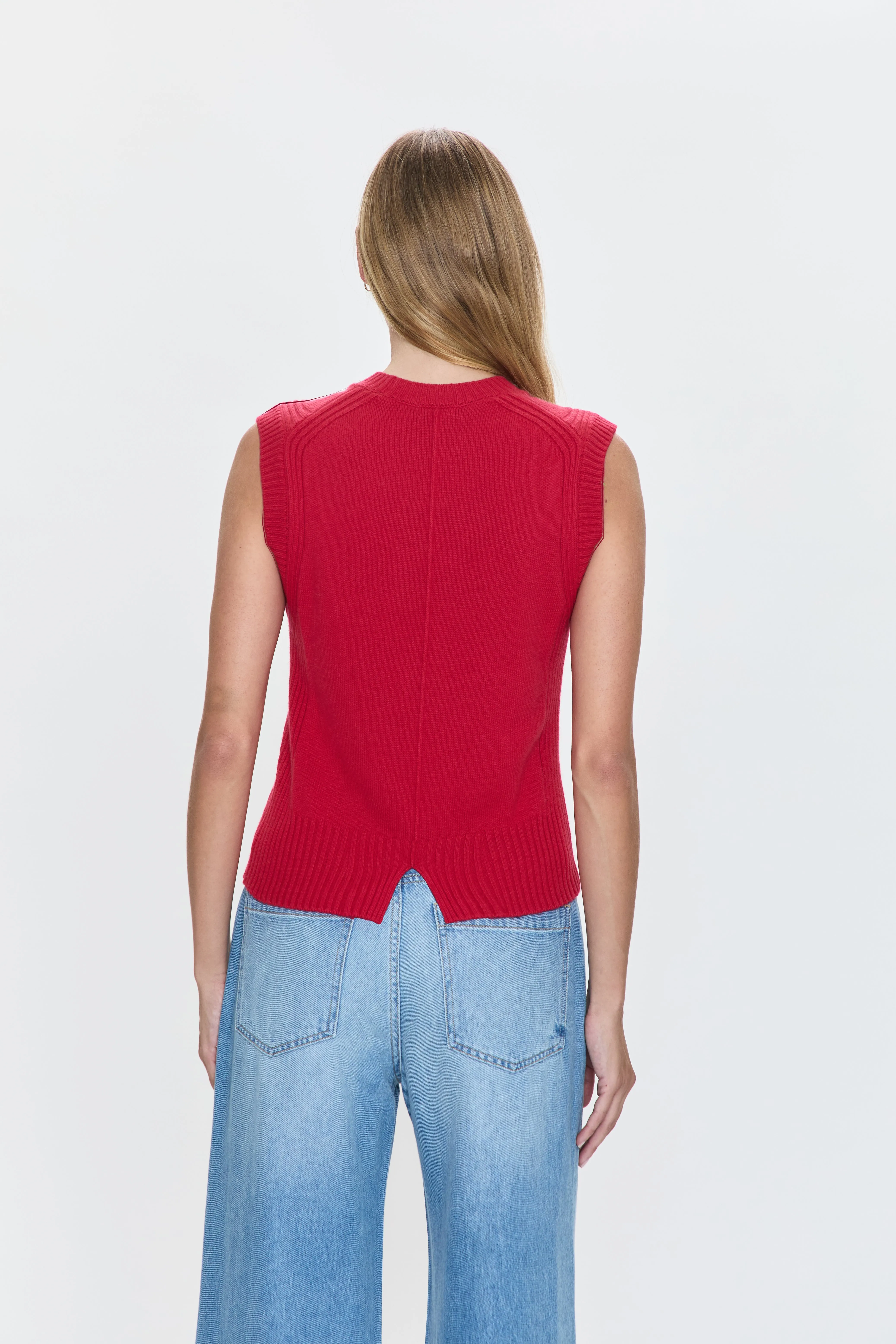 Leandra Sweaters Vest - Ruby