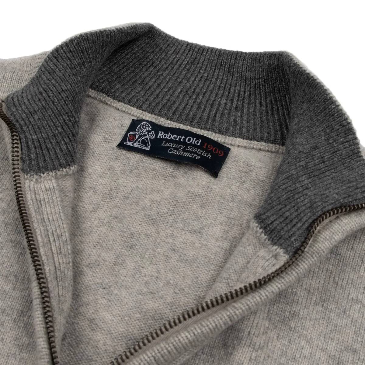 The Bowmore 1/4 Zip Neck Cashmere Sweater - Brume & Smog