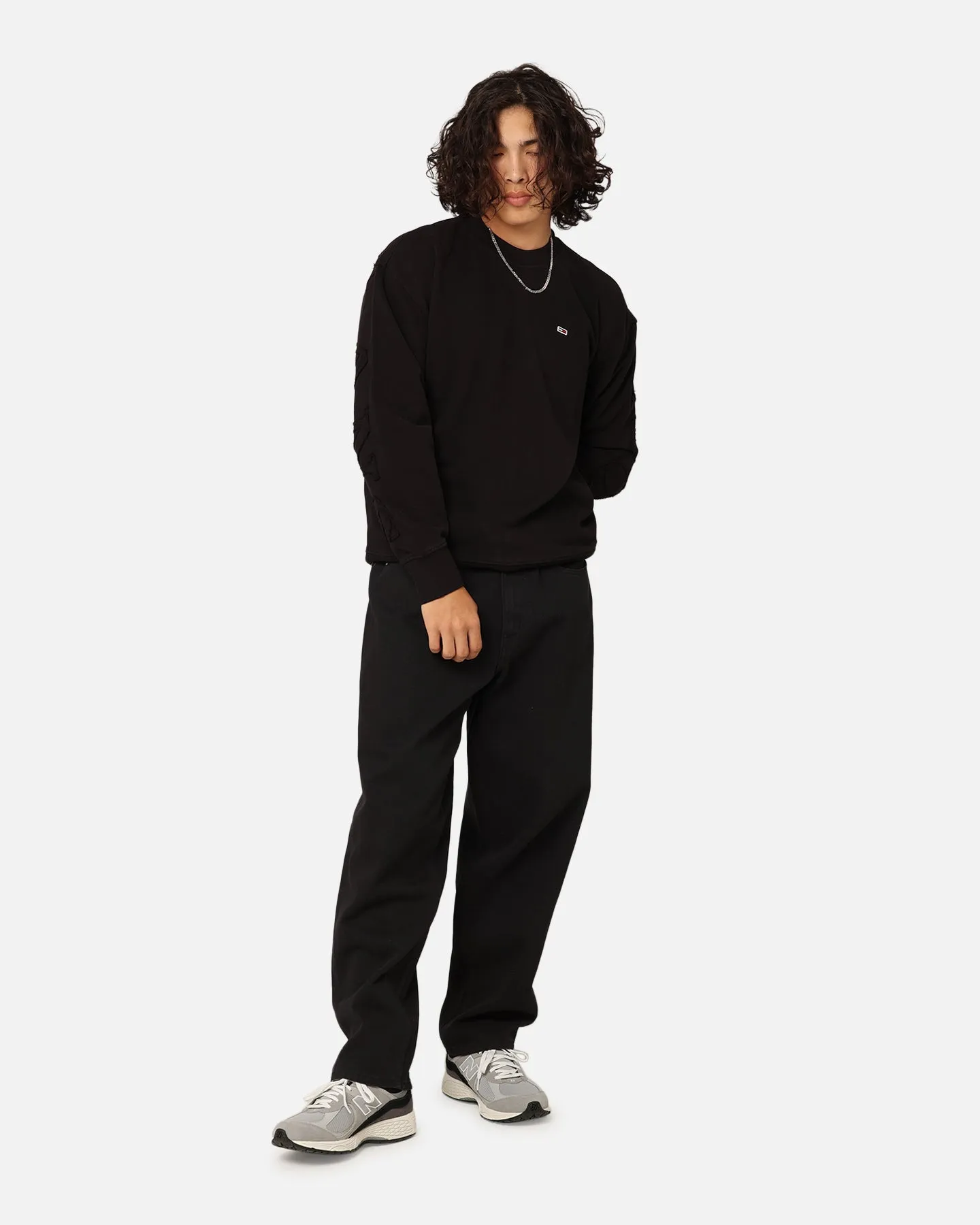 Tommy Jeans Relaxed Tonal Appliqué Crewneck Black