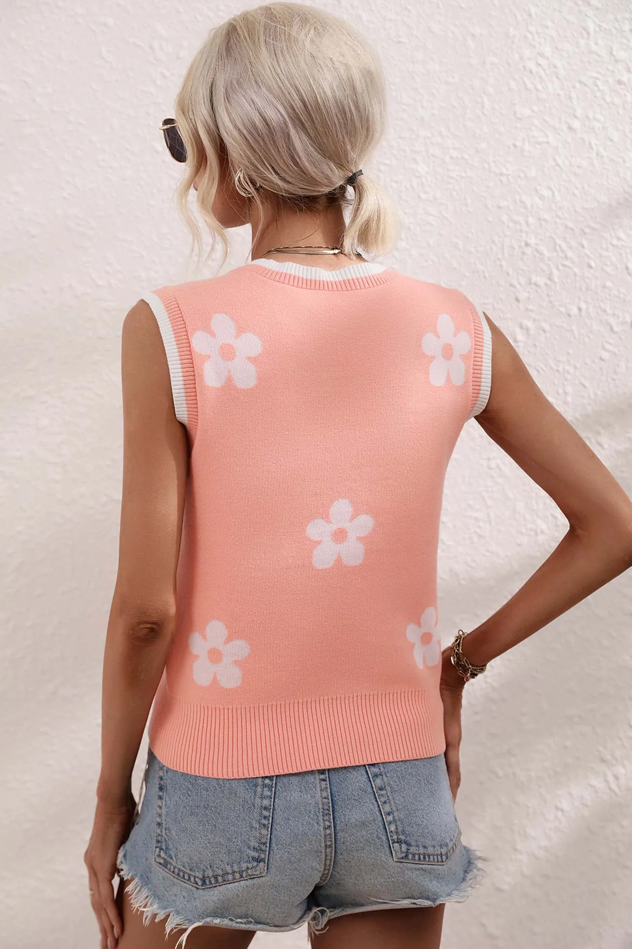 V Neck Sleeveless Floral Knit Tops